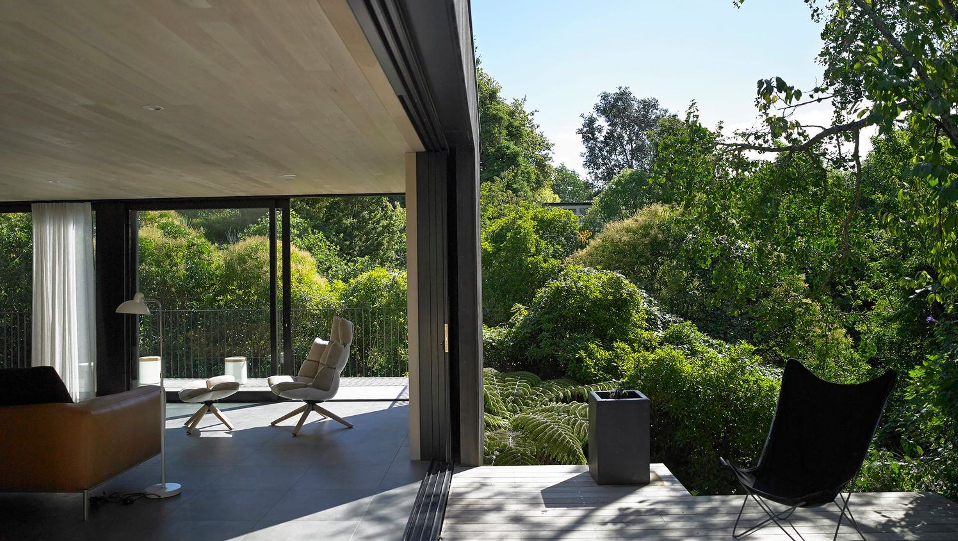 Waiatarua House banner