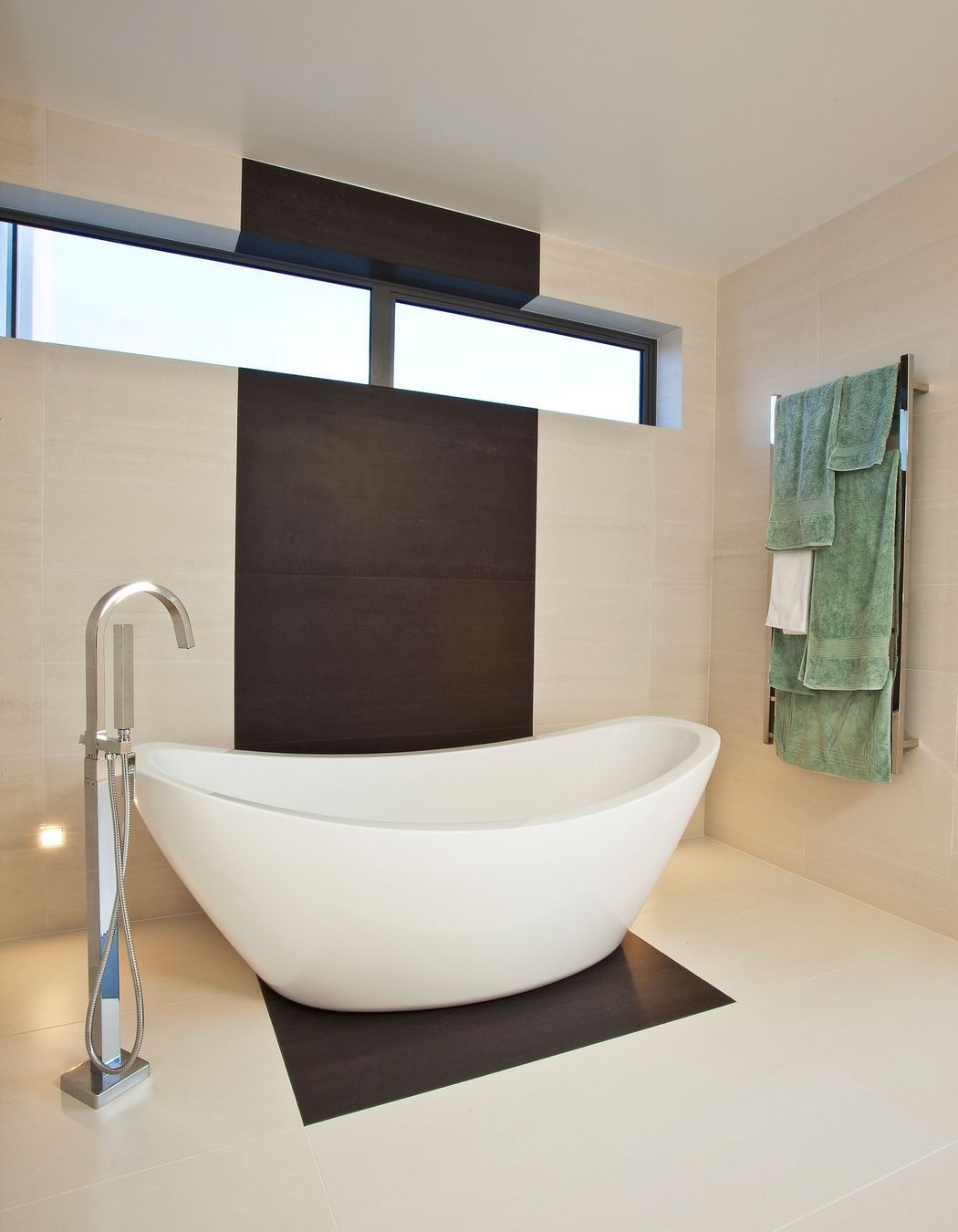 Woods Avenue Residence