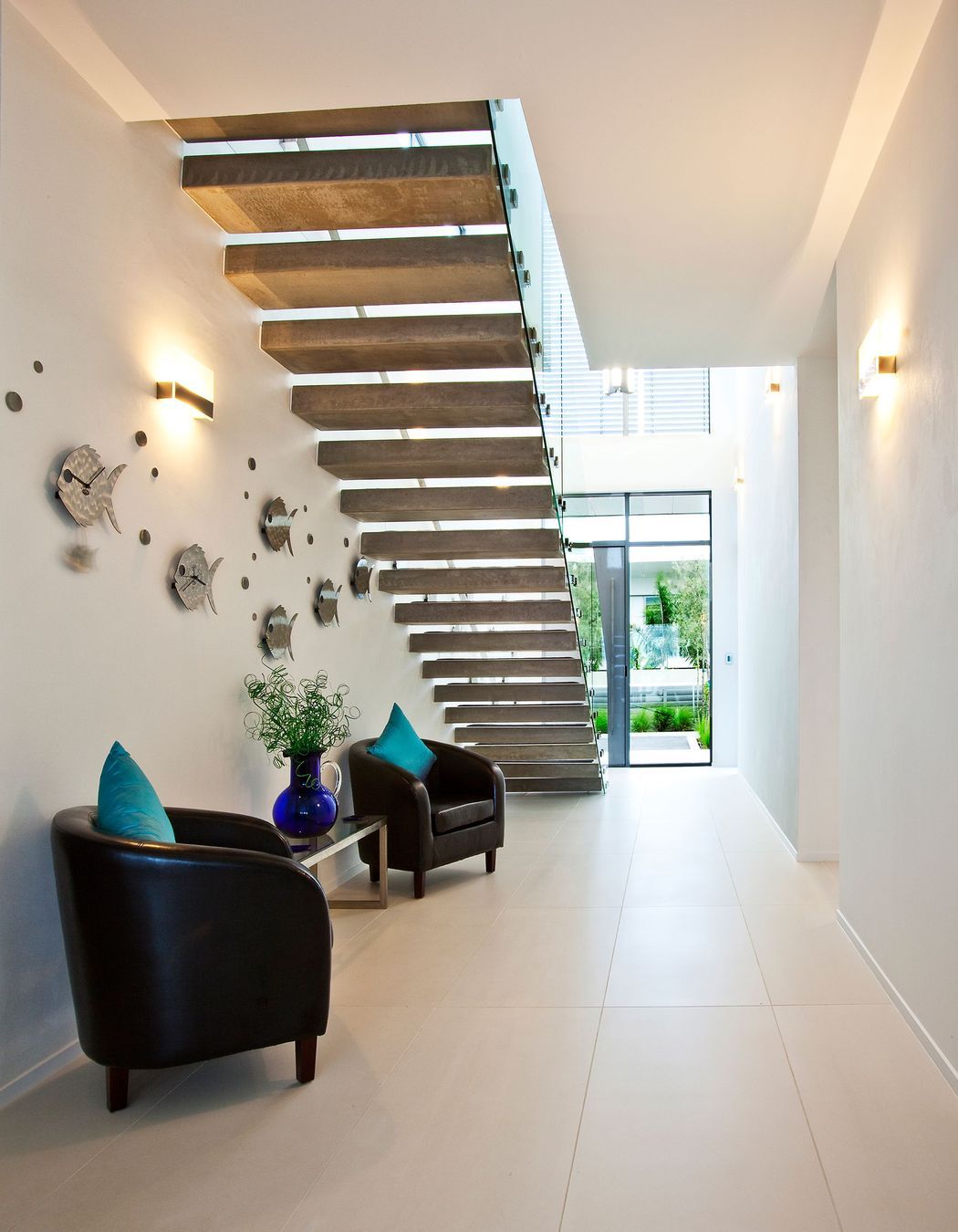 Woods Avenue Residence