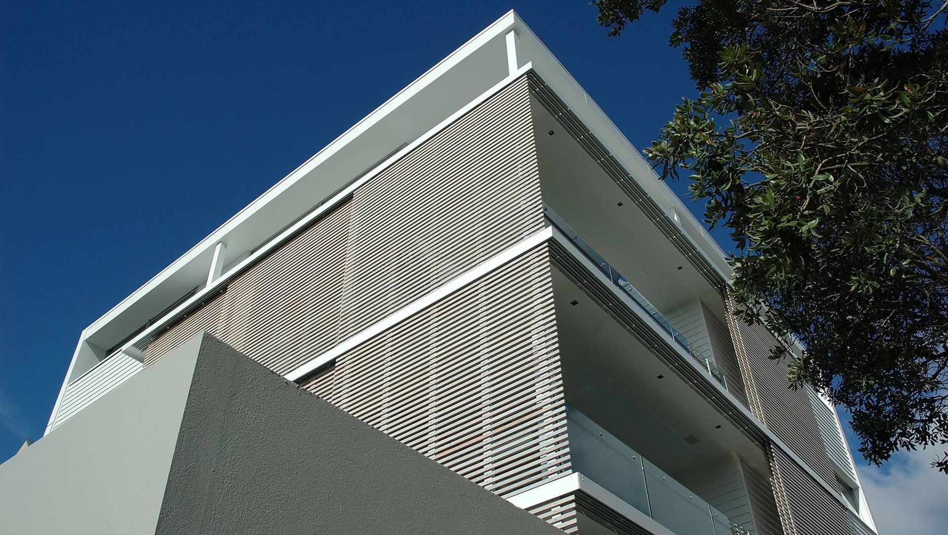 Alberon Apartments banner