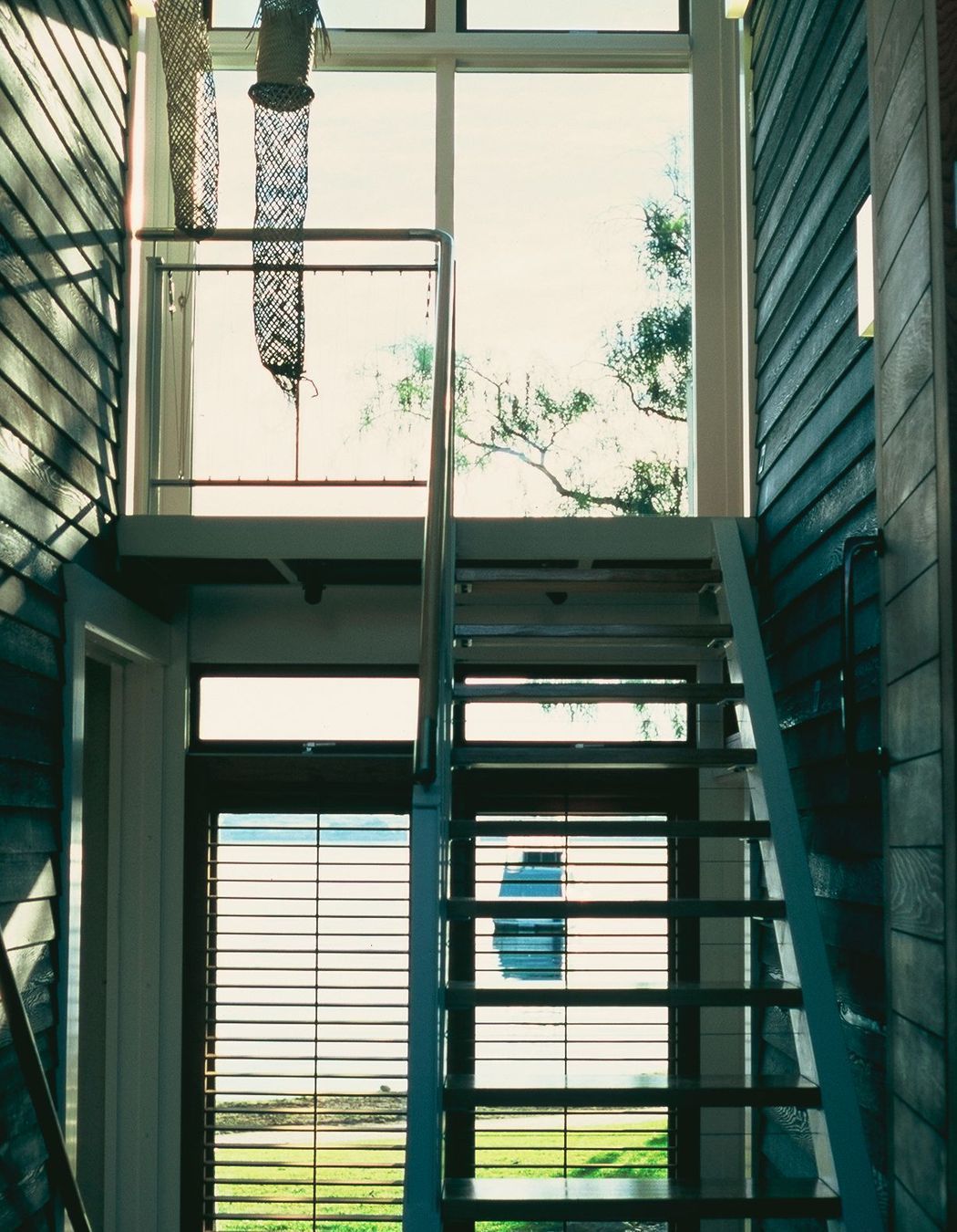 LAKESIDE BOUTIQUE ACCOMMODATION