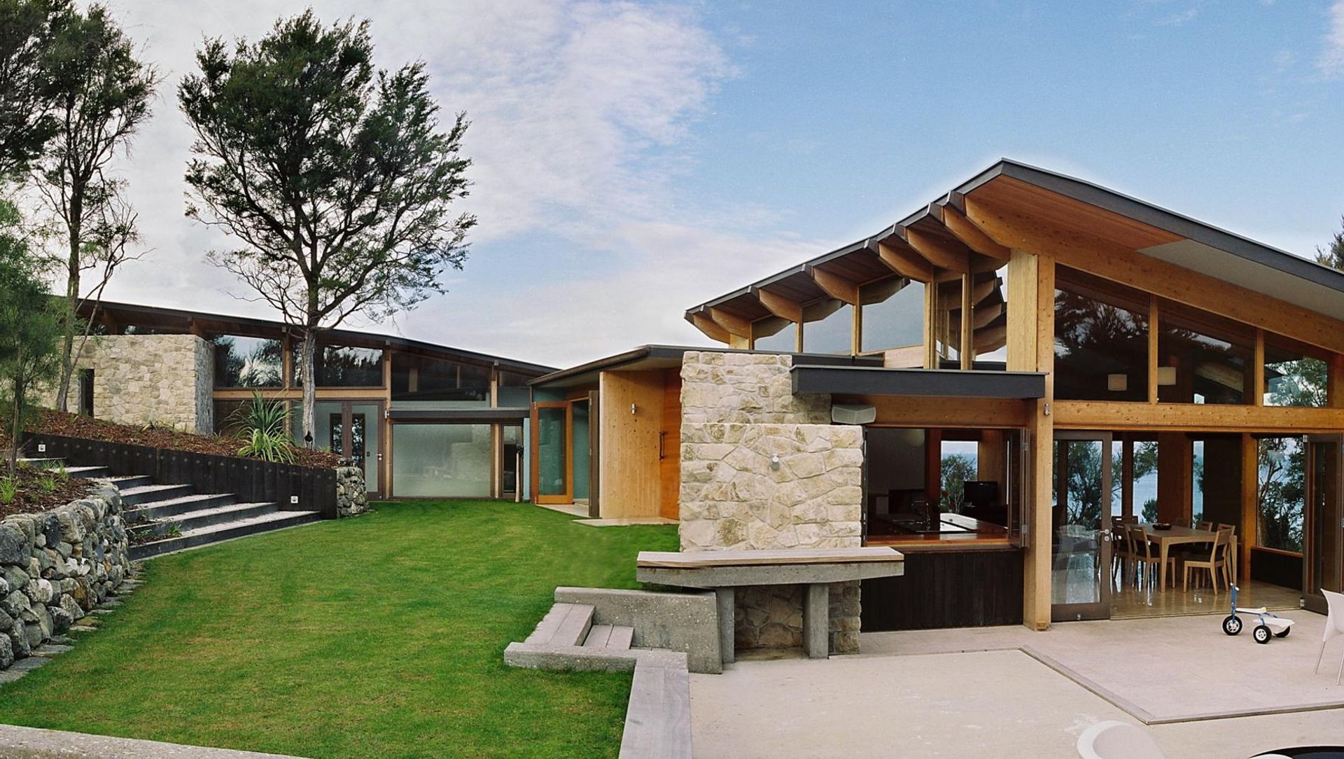 Toko Ngawa House banner