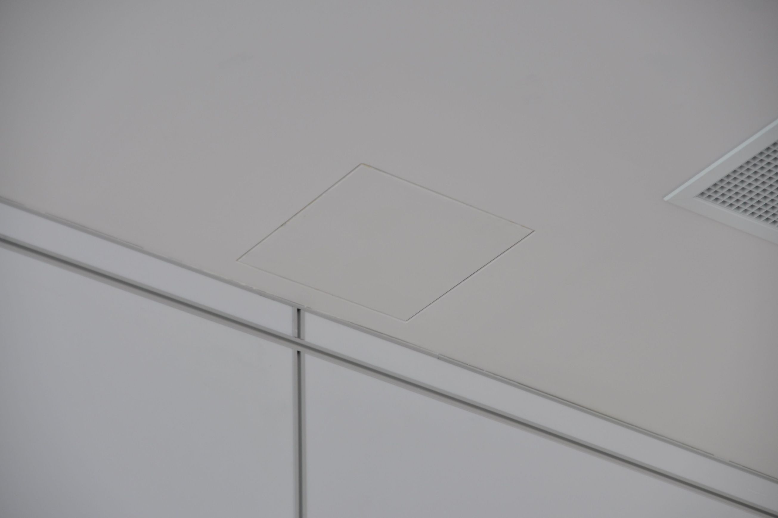 Hard Edge Hatch