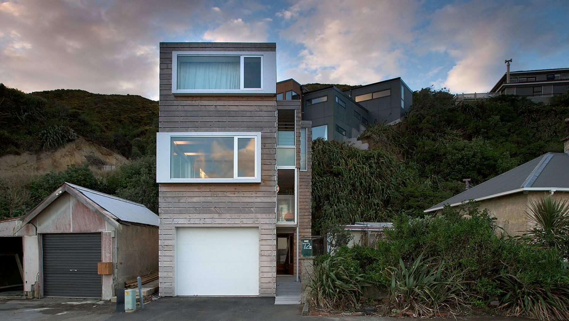 Ian Louise House banner