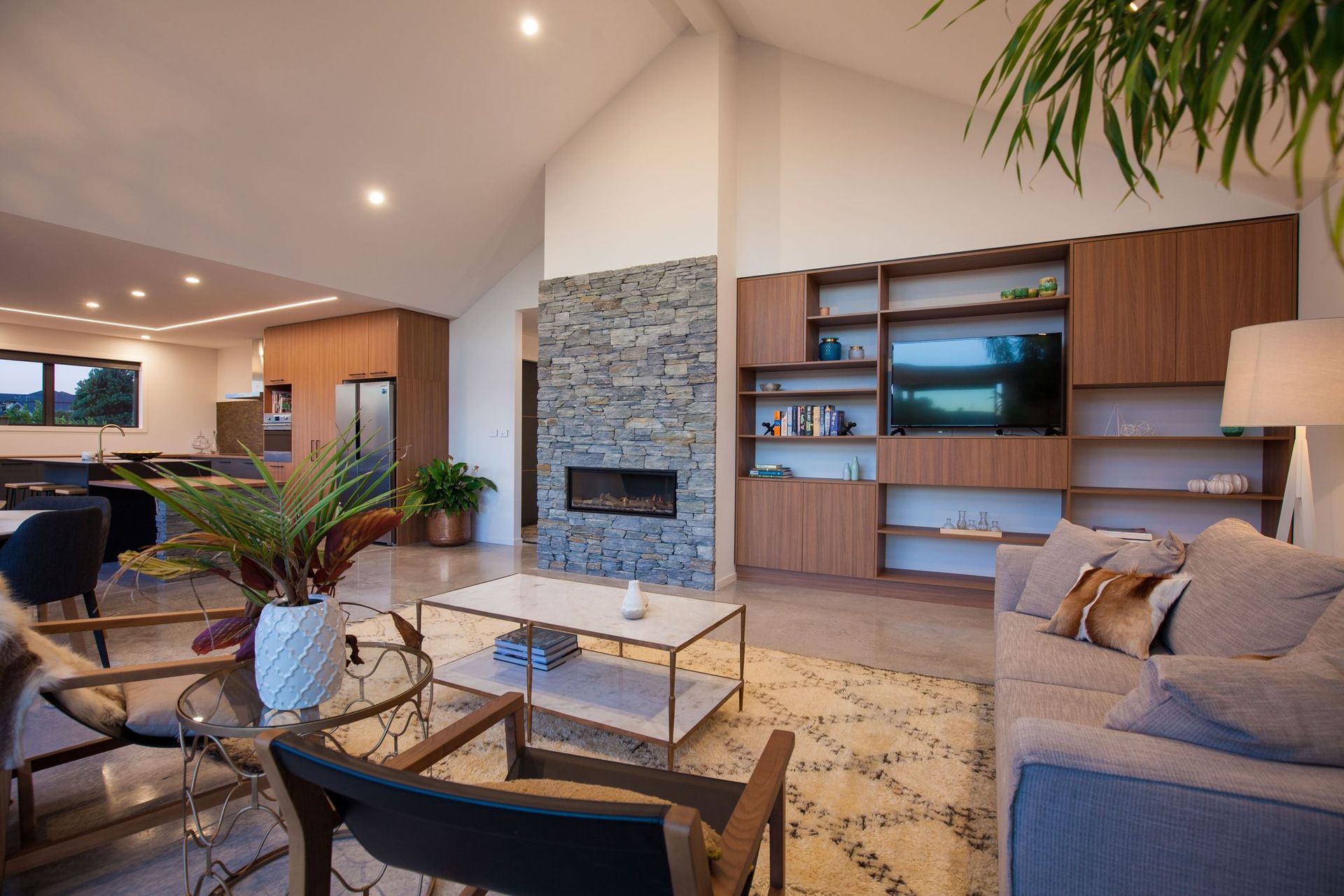 Links Drive Display Home