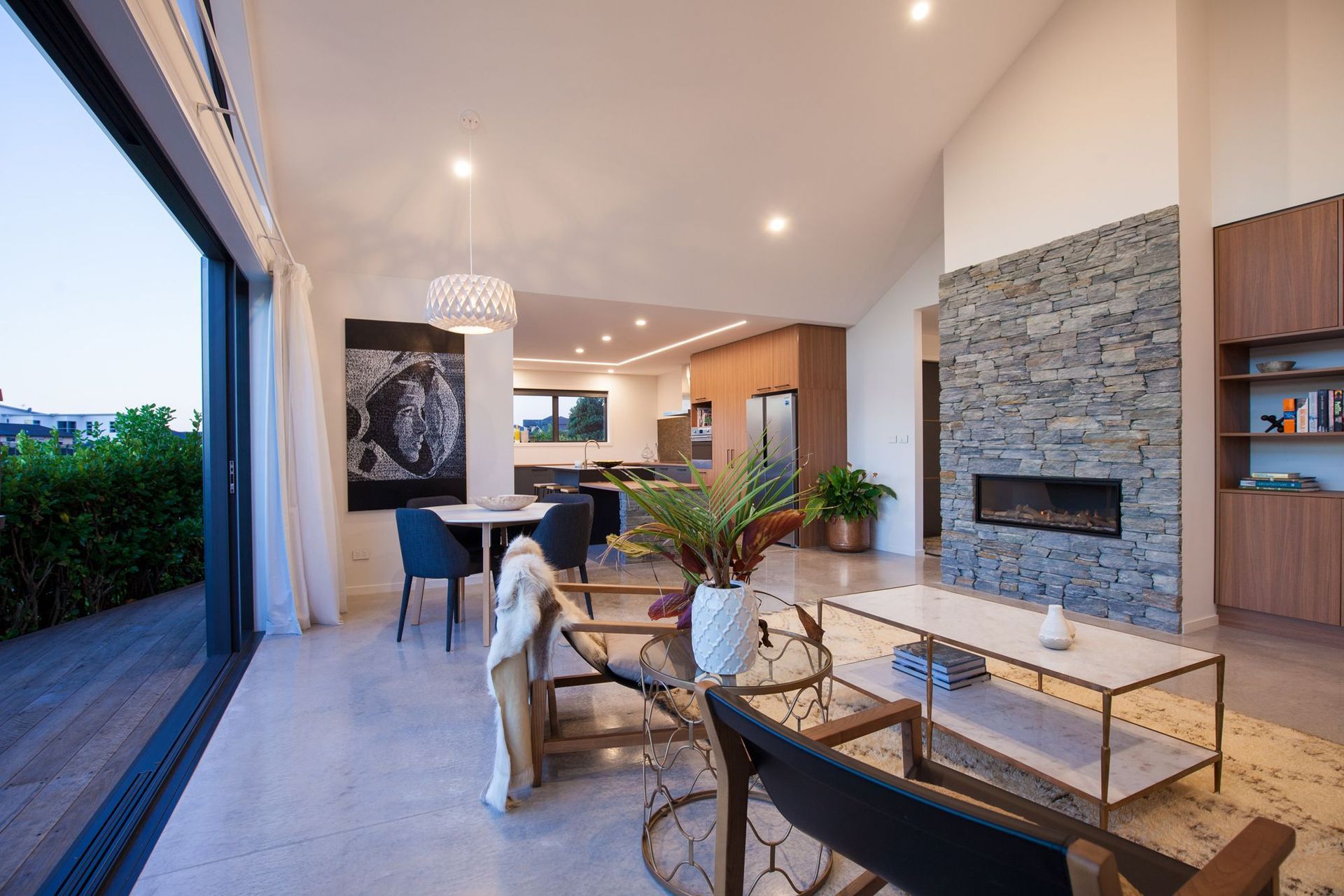 Links Drive Display Home