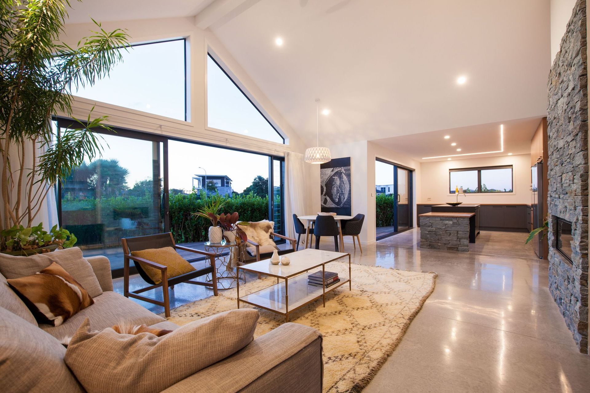 Links Drive Display Home