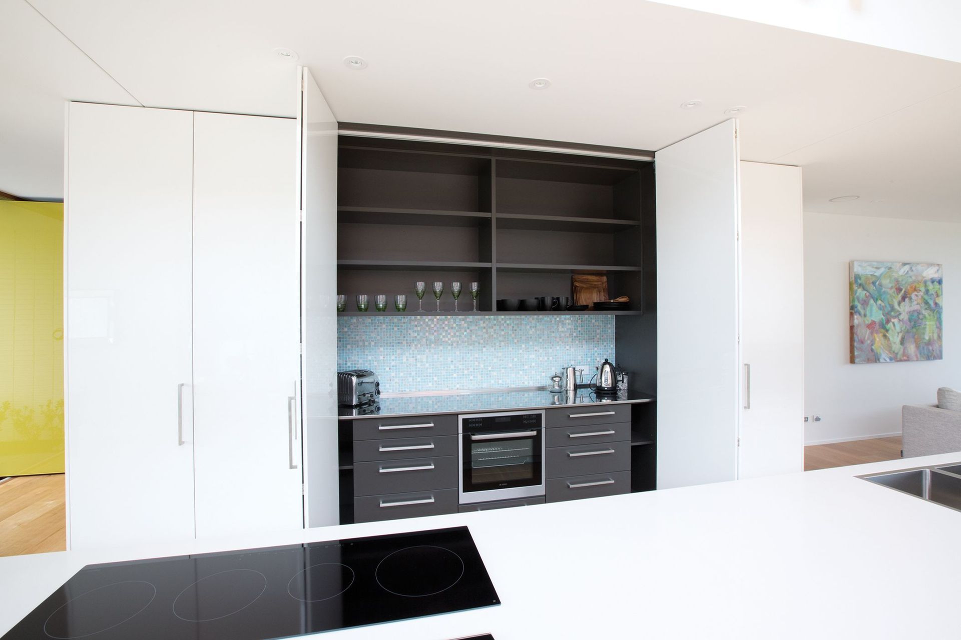 Lombardia Way, Karaka