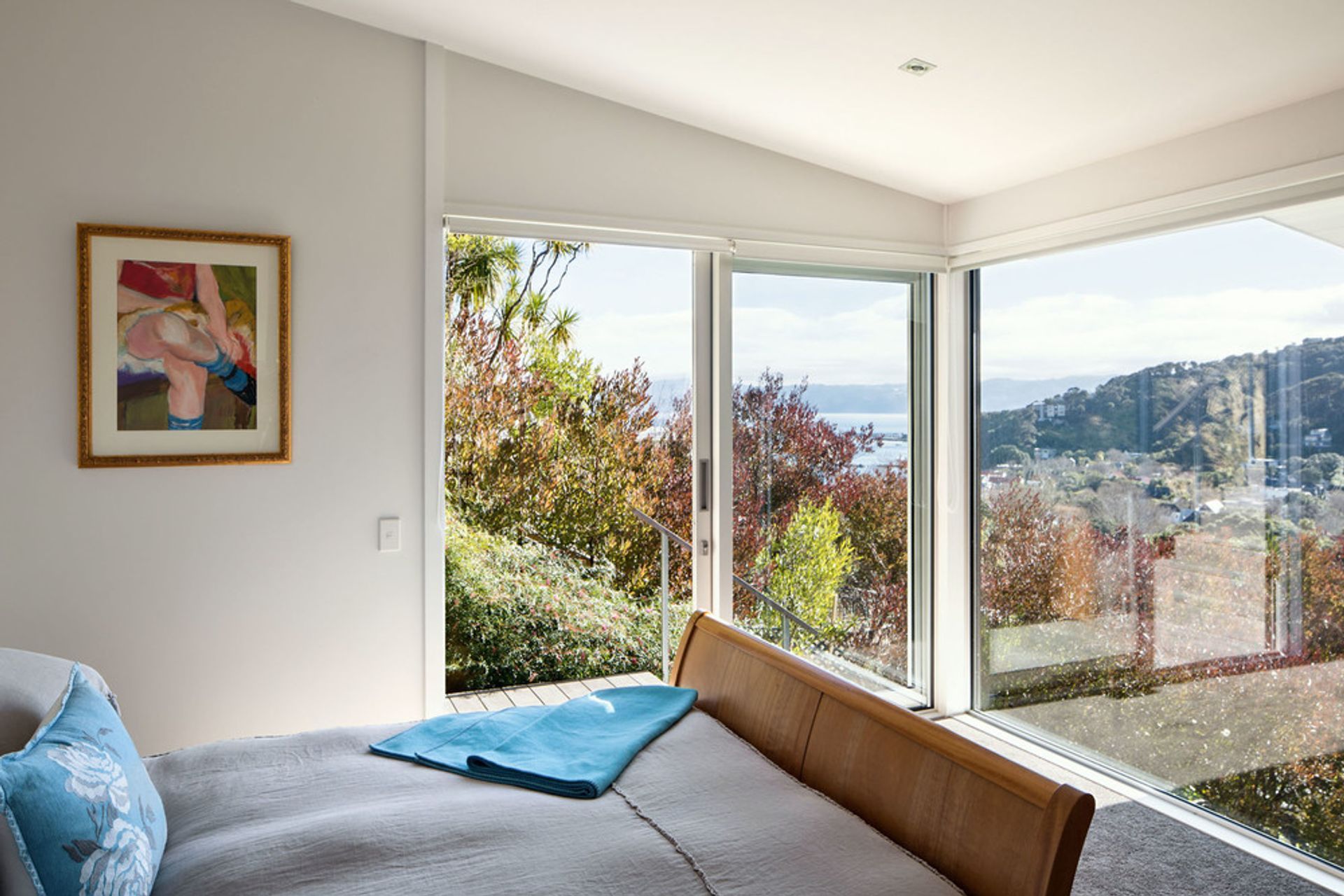 LOWRY BAY HOUSE 2011