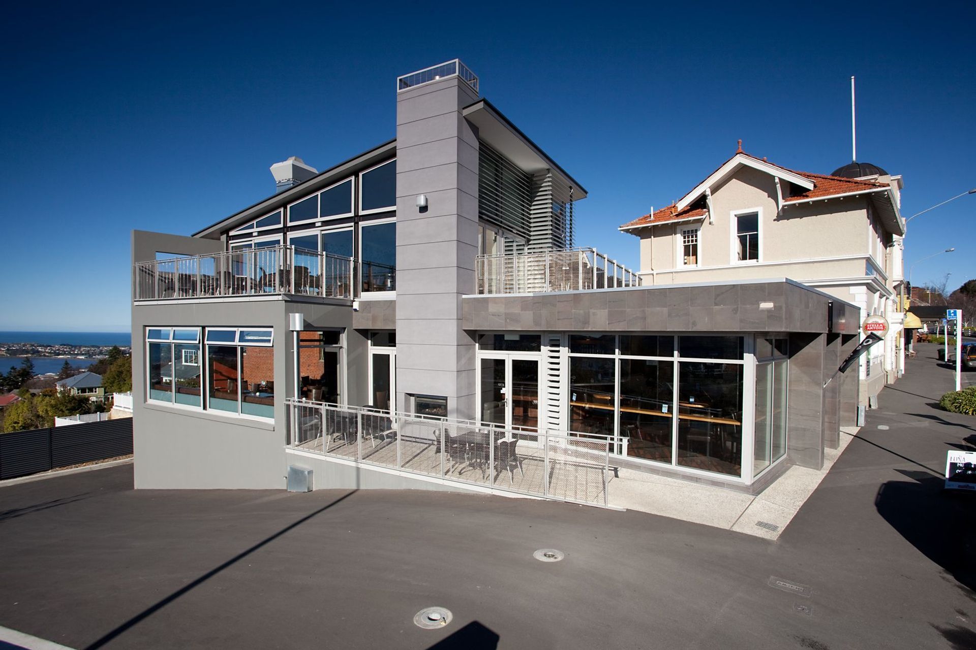 Luna Bar, Dunedin