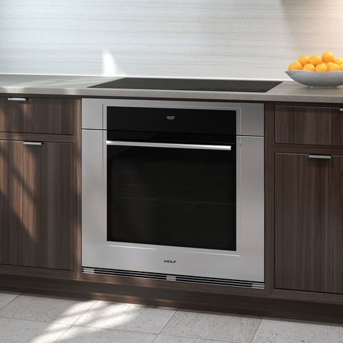 M Series Transitional Single Oven W.760 by Wolf