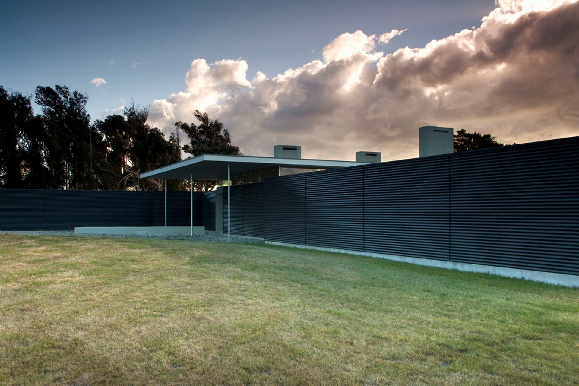 MARTINBOROUGH HOUSE 2004