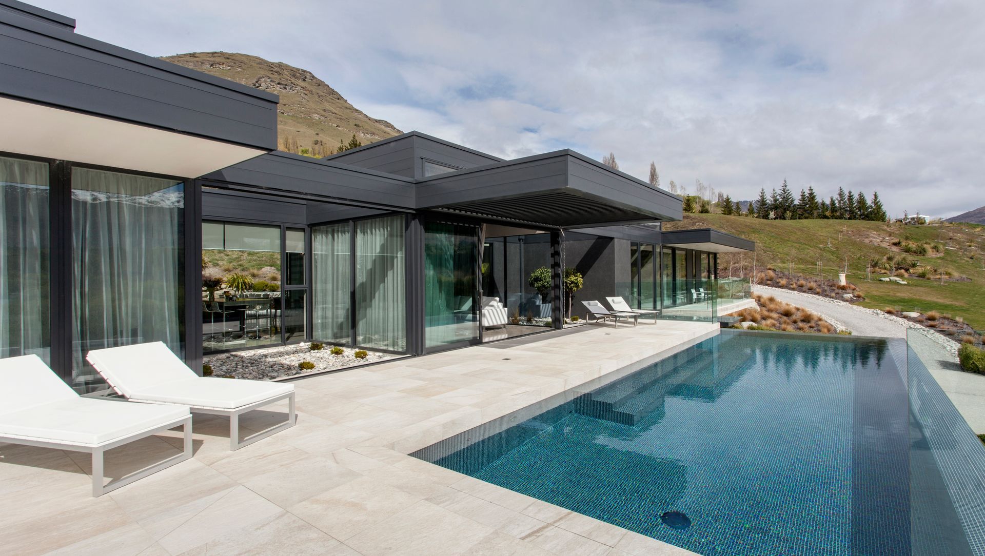 Queenstown Residence banner