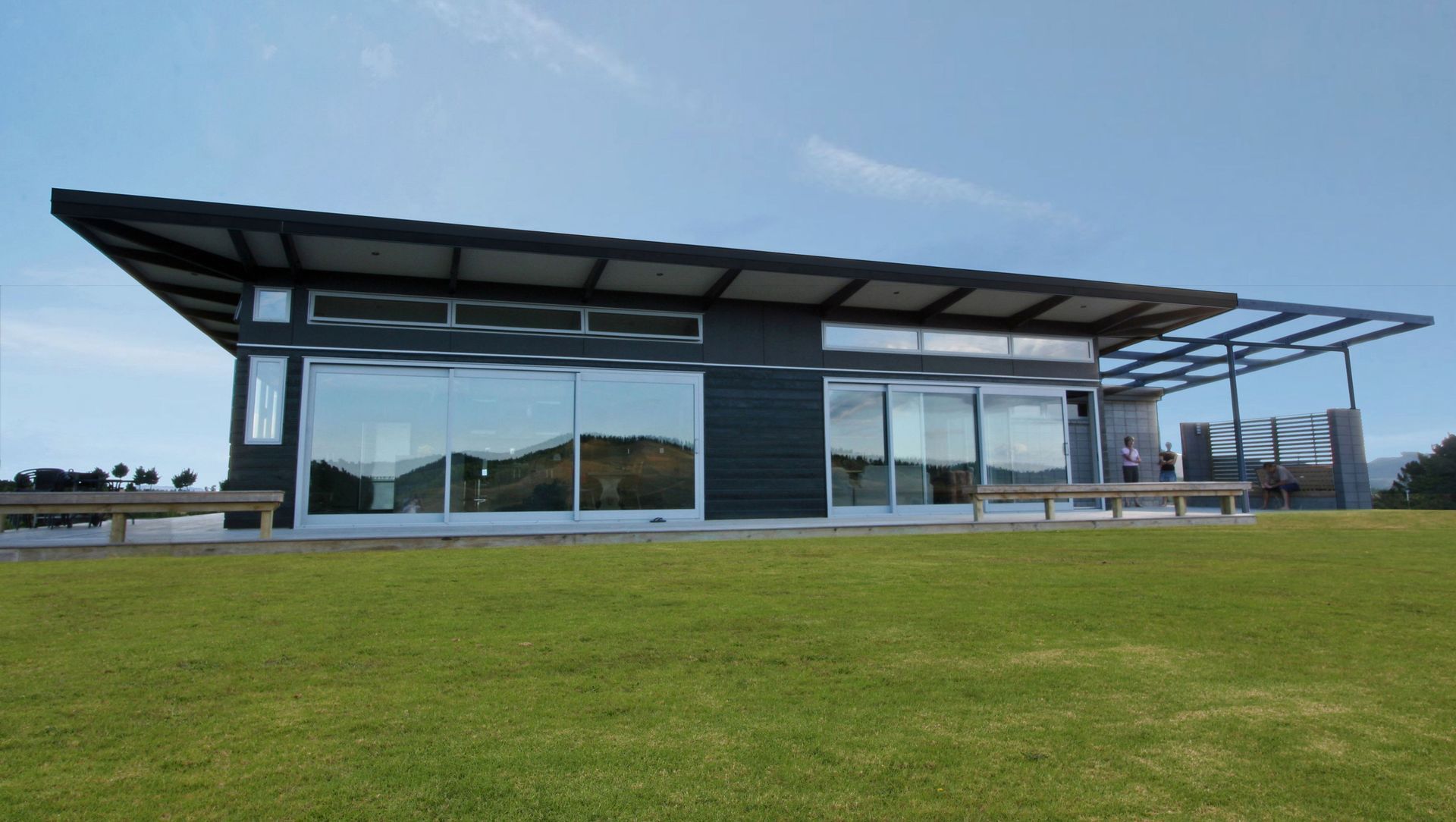 Te Kauwhata House banner