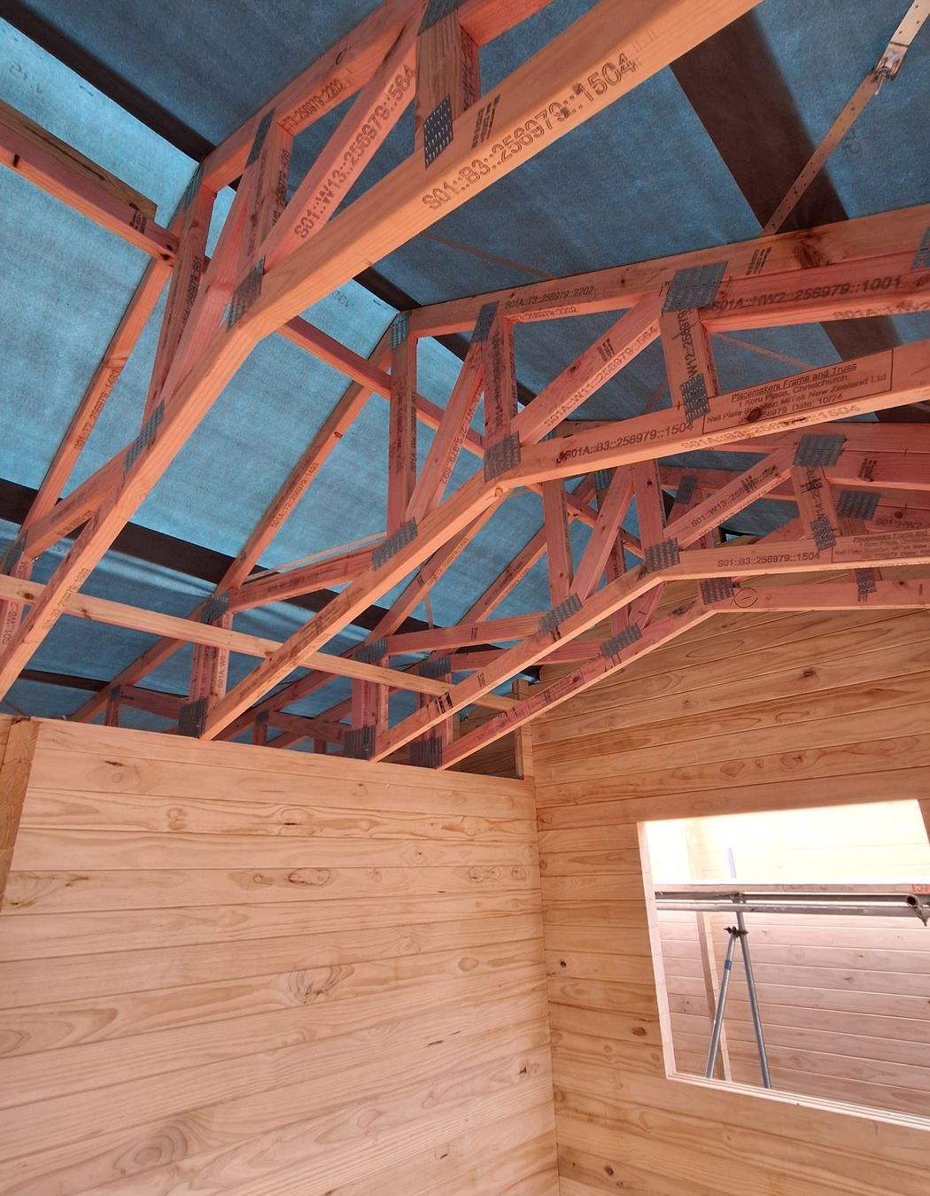 The membranes of FPS Weathertight are strong enough to be used in all NZ wind zones.