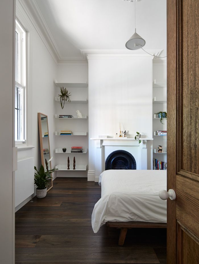 The original dwelling maintains a palette of neutral off-white, imbuing Elgin with timeless serenity.