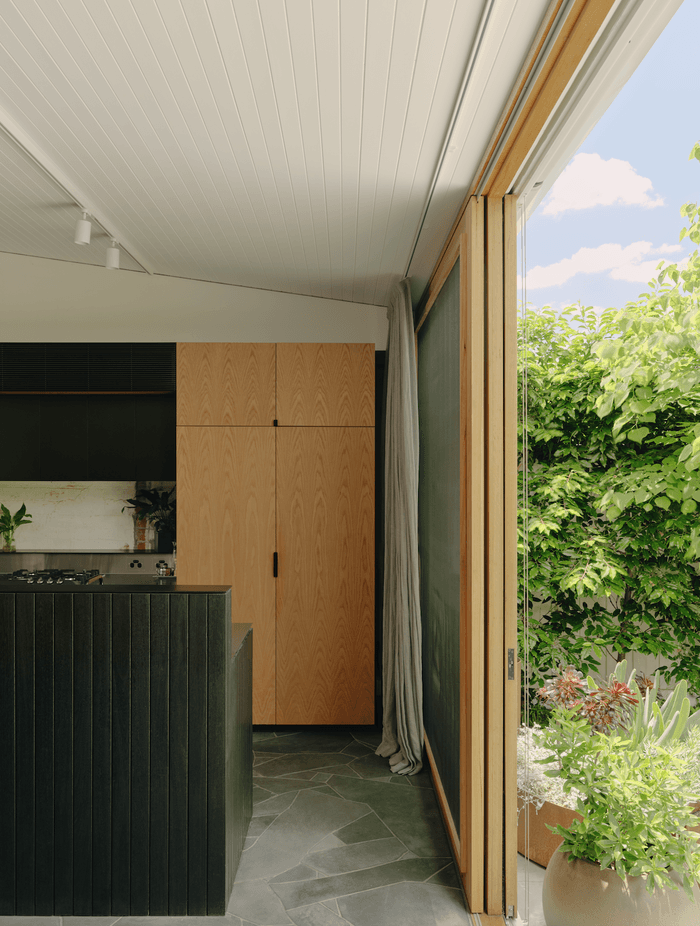 The project is also the home of the client-architect Andrew Child, who takes the concept of alignment and makes it something truly unique.