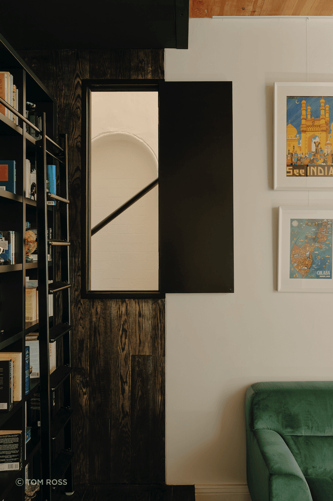 The project becomes an exploration of bridging the old world and the modern day, effortlessly morphing the existing Victorian site with a contemporary intervention.