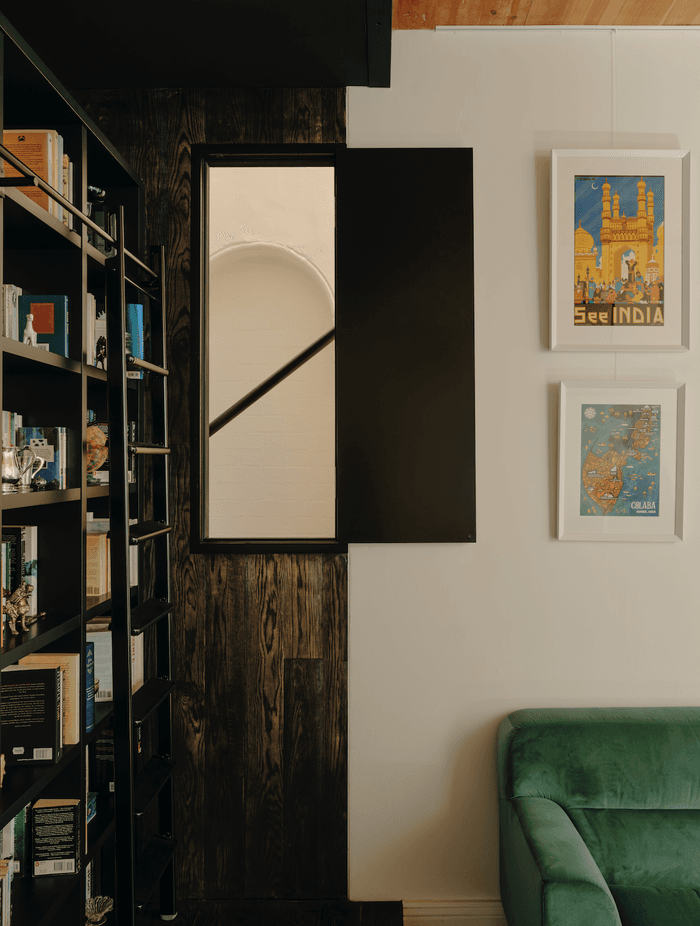 The project becomes an exploration of bridging the old world and the modern day, effortlessly morphing the existing Victorian site with a contemporary intervention.