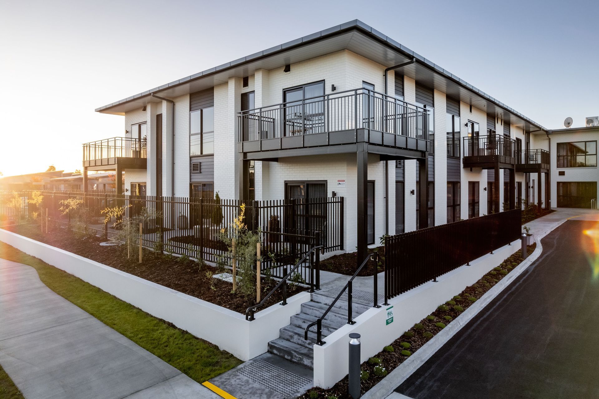 Unex provided the unified balcony and balustrade system for Lauriston Park.