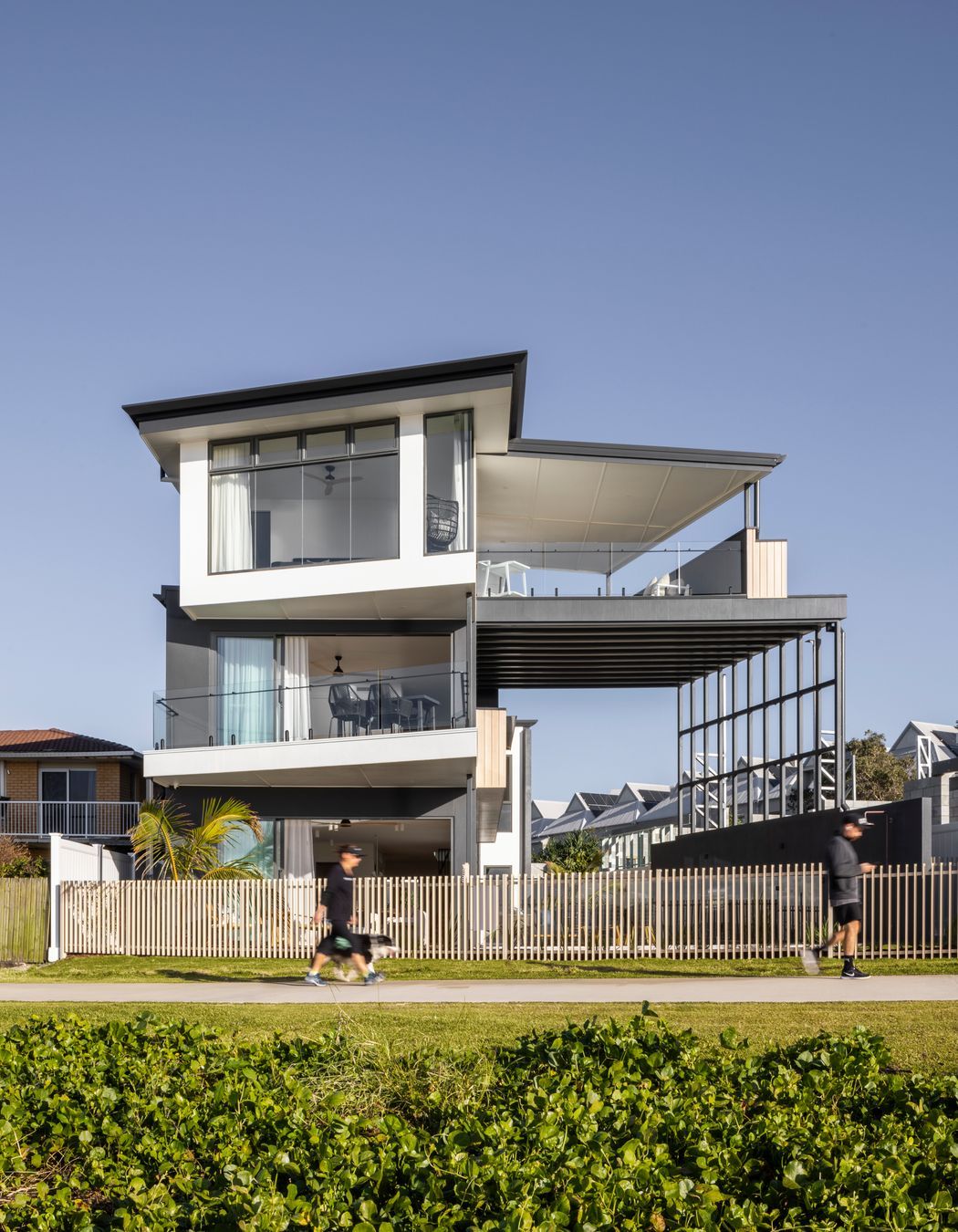 The Currumbin Beach House by Habitat Studio Architects