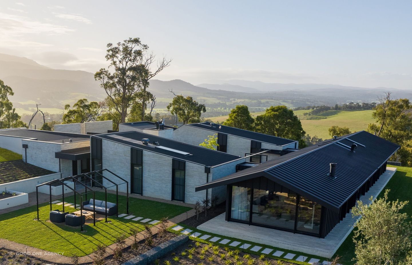 'Hilltop Hood's' roofline mirrors the ranges behind the home