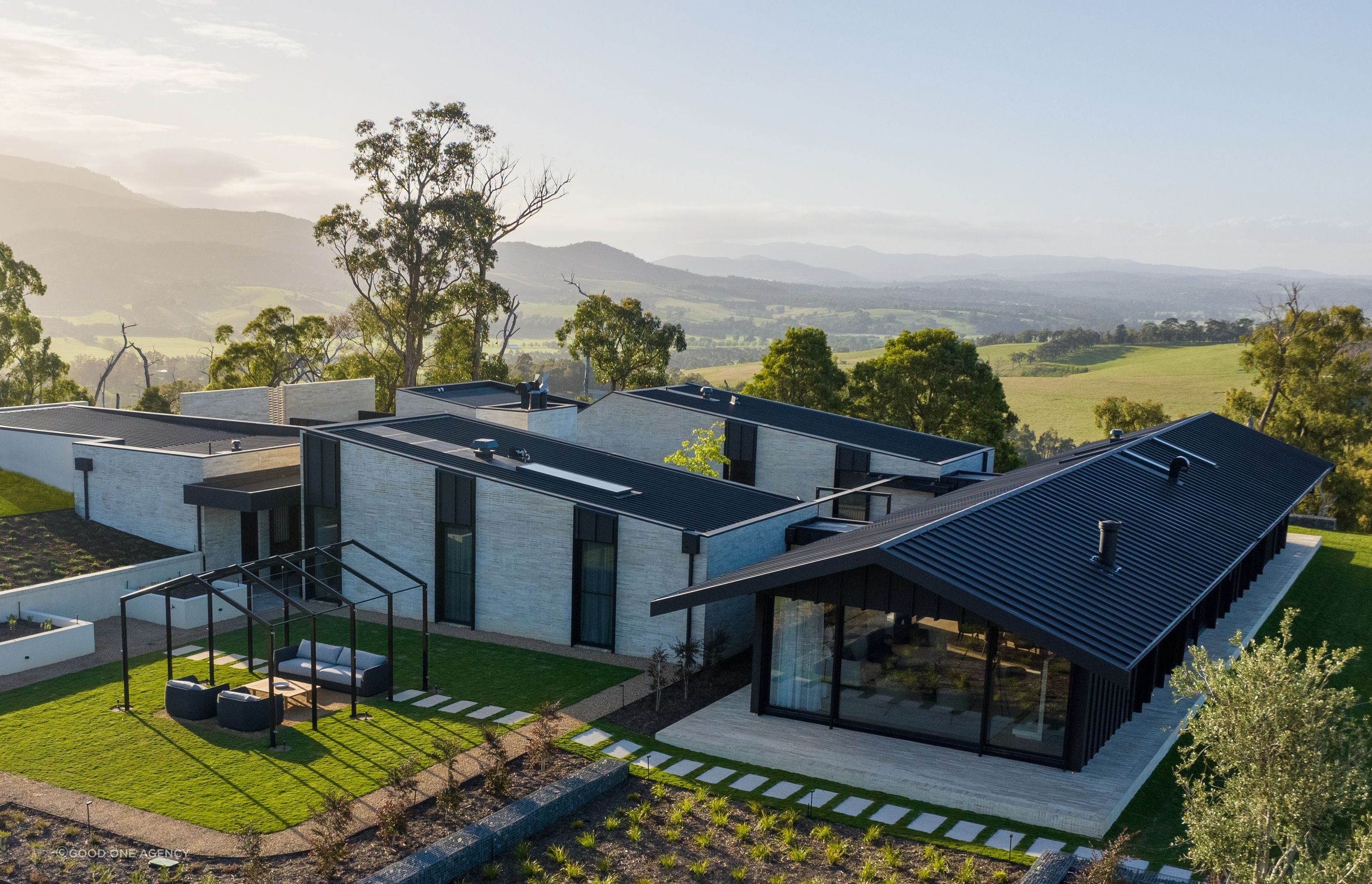 'Hilltop Hood's' roofline mirrors the ranges behind the home
