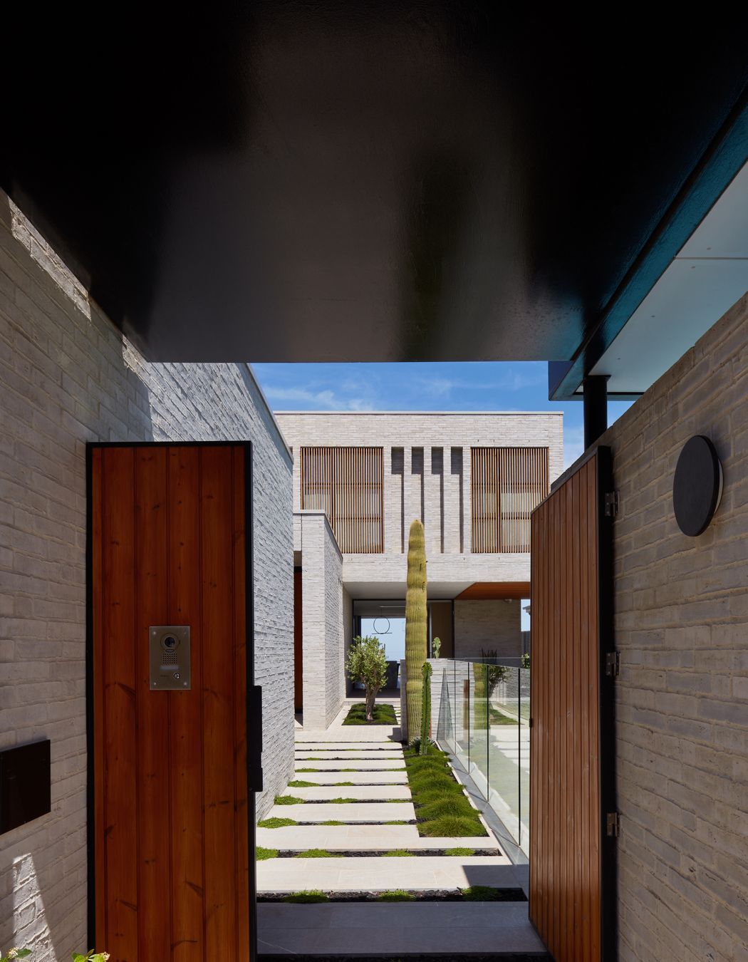 The entry to Tennyson residence.