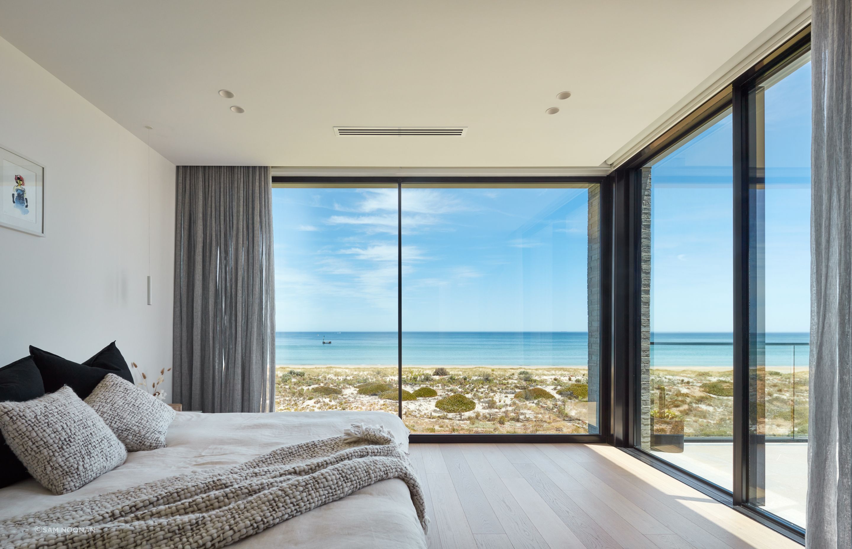 Master bedroom | Tennyson Residence by Enzo Caroscio Architects