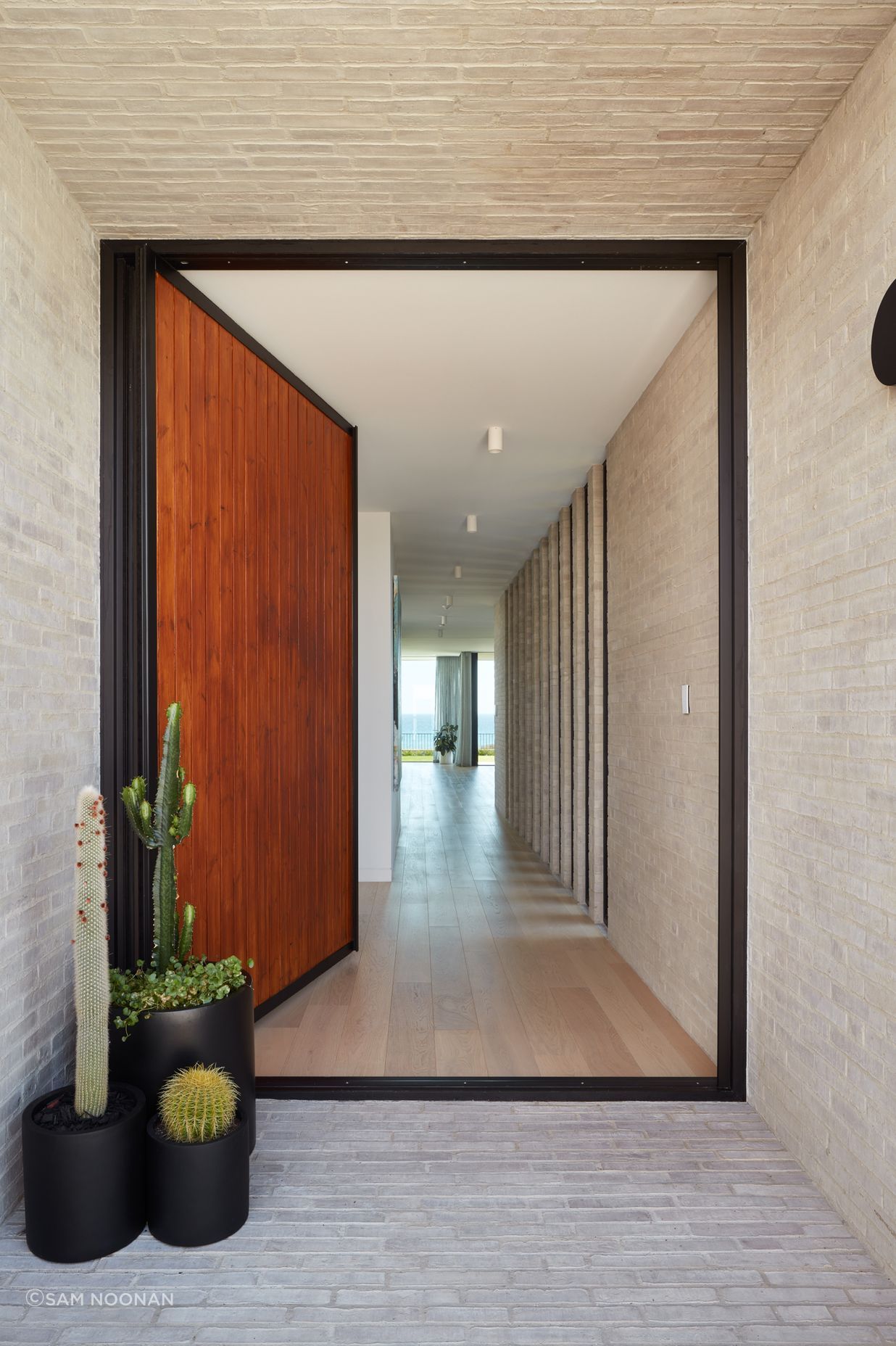 The entrance at the rear of the property | Tennyson Residence by Enzo Caroscio Architects