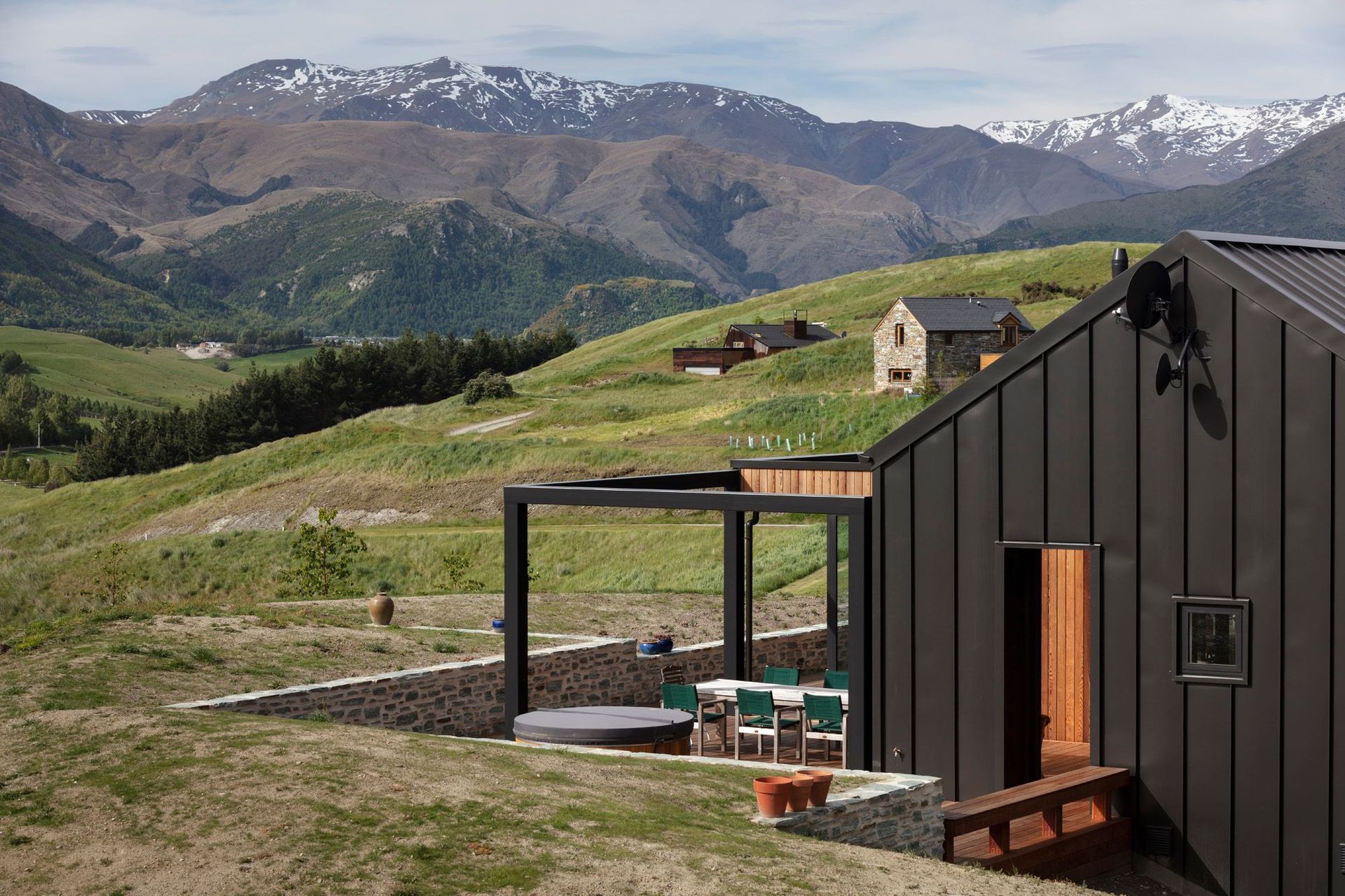 Building Without Heating: how to build healthy, comfortable homes with virtually no heating