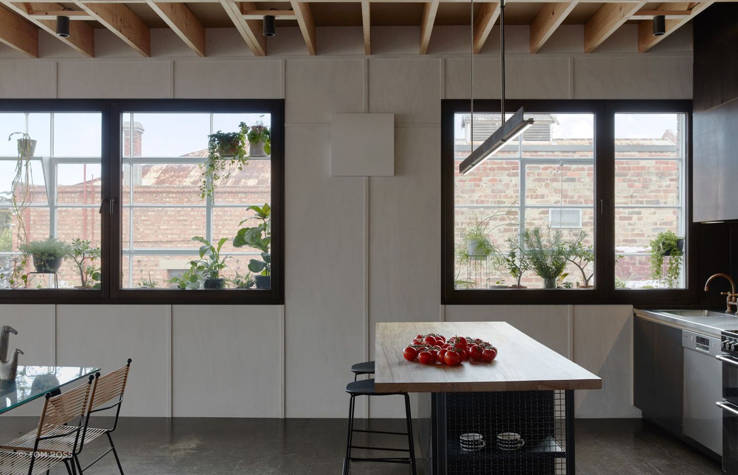 Warehouse Greenhouse serves as a glimmer of hope to future generations who are seeking ways to build sustainably while keeping climate change at the core of their designs.