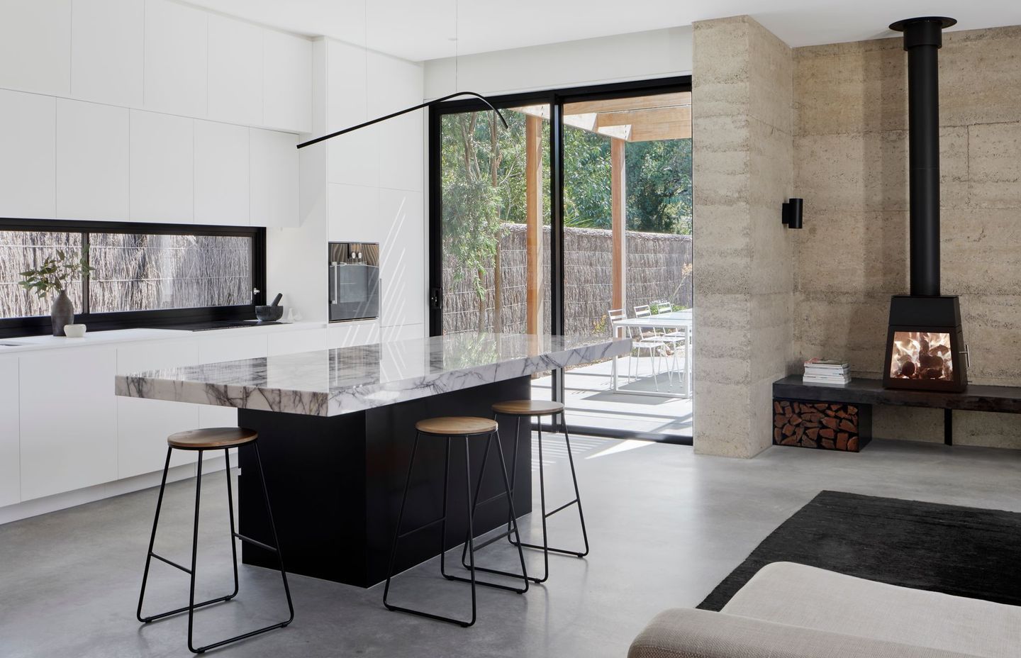 Laurel Grove by Kirsten Johnstone Architecture | Photography by Tatjana Plitt