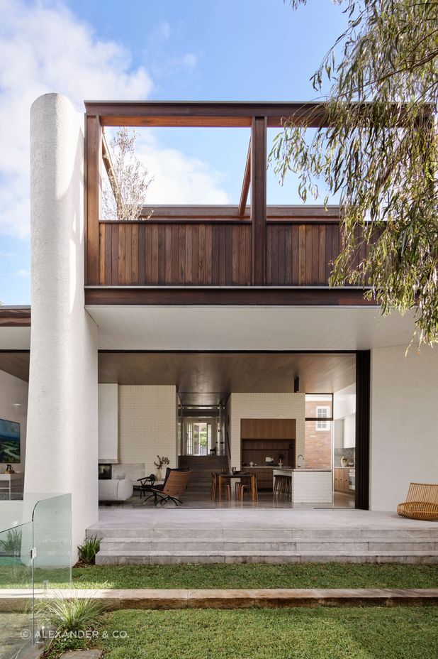 Spotted Gum House by Alexander &amp; Co. | Photography by Anson Smart