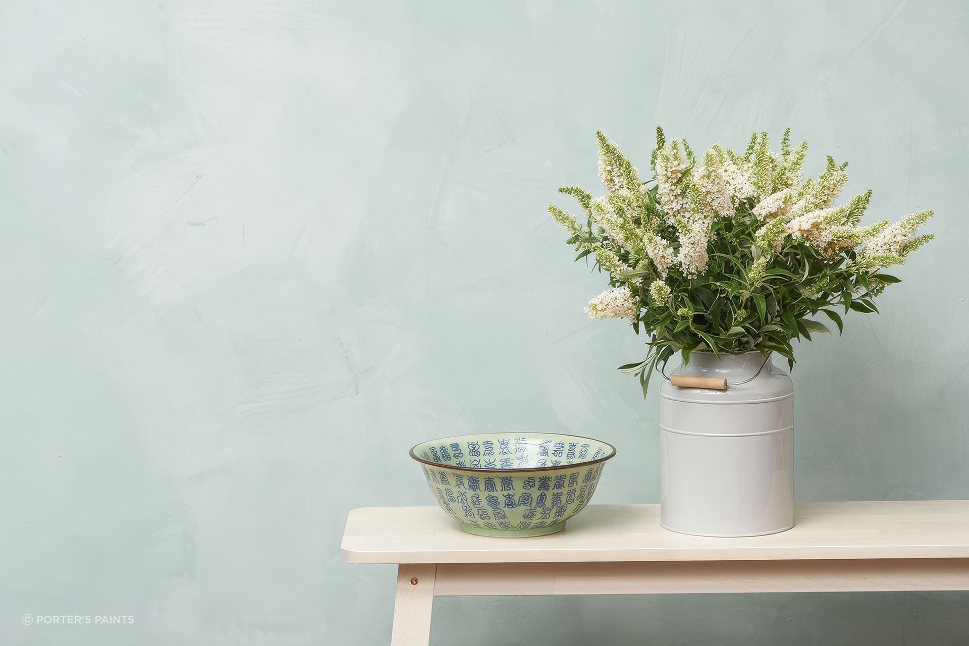 Interno Lime Wash lime blooms create soft surface expression.