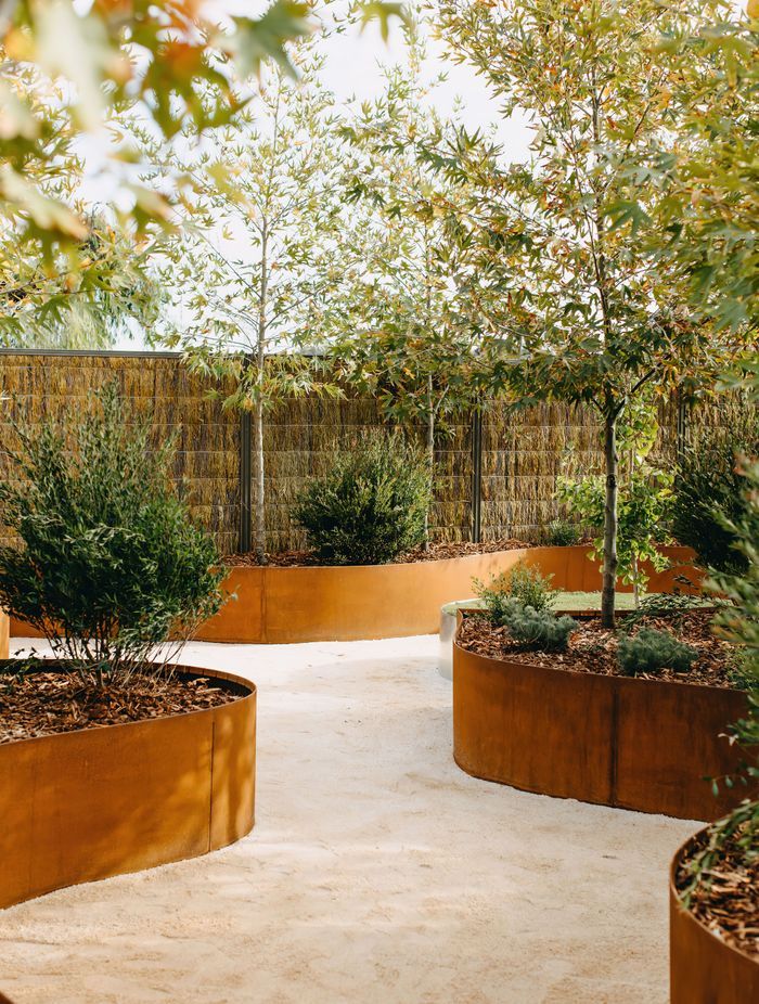 Straightcurve Raised Gardens and Retaining Walls allow you to build and brace garden beds and walls into soil and hard surfaces, or connect them to each other.