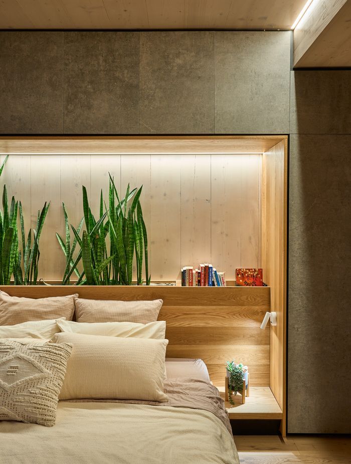 Coburg House by Mint Lighting Design | Photography by Lampoluce Photography