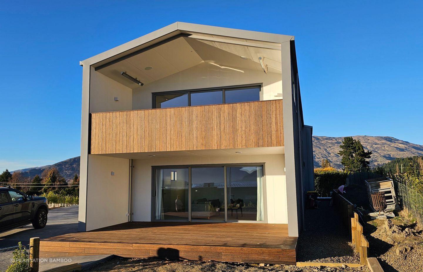 Bamboo X-treme Cladding and Decking was chosen for this Wanaka home thanks to its sustainability and durability.