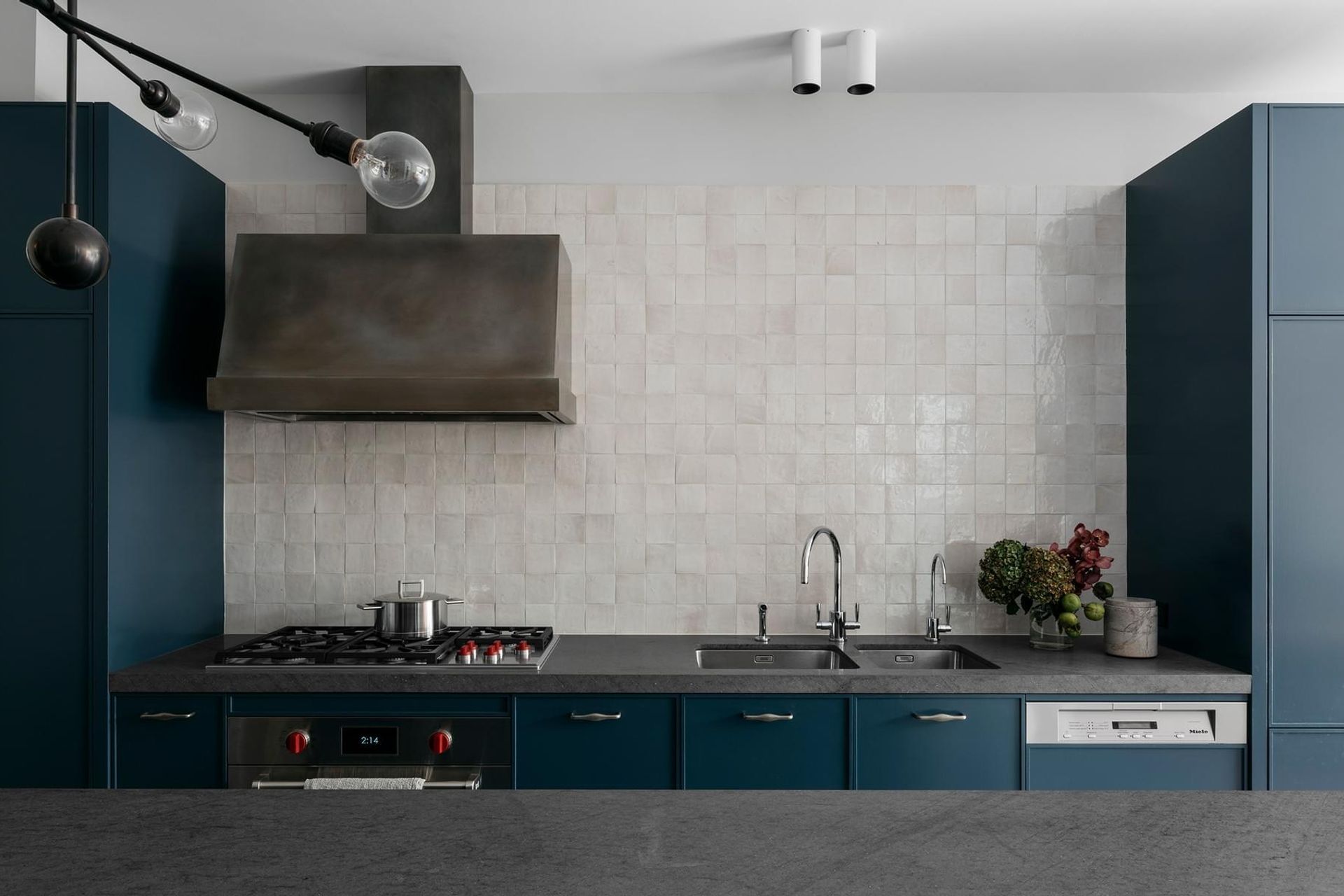 Amarelo Terrace by Arent&amp;Pyke | Photography by Felix Forest