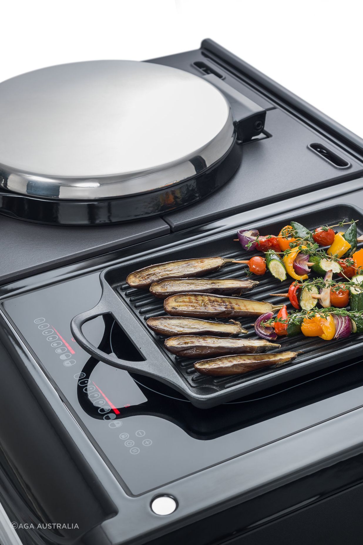 Cast iron ensures consistent cooking results and enhancing the flavours of dishes.