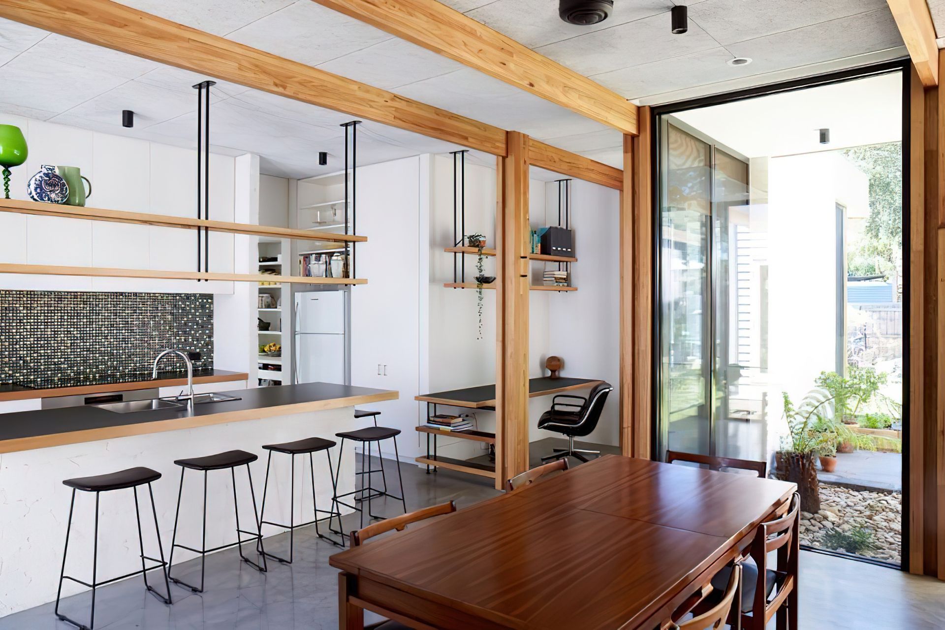 Ballantyne Street – Glulam created from ASH’s Victorian ash structural grade.