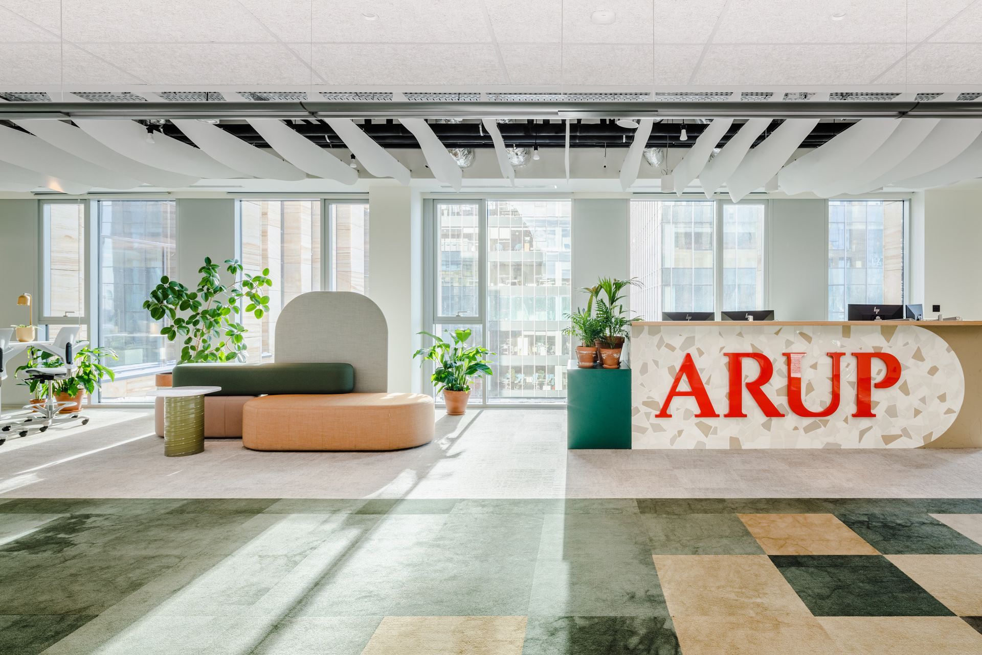 Arup Warsaw, Poland. Profim Revo, HÅG Capisco Puls 8010. Photo by Adam Grzesik.
