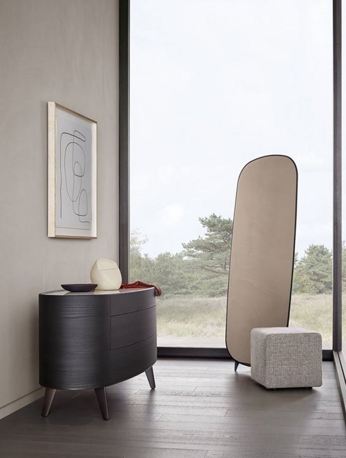 Audrey Mirror
By Poliform