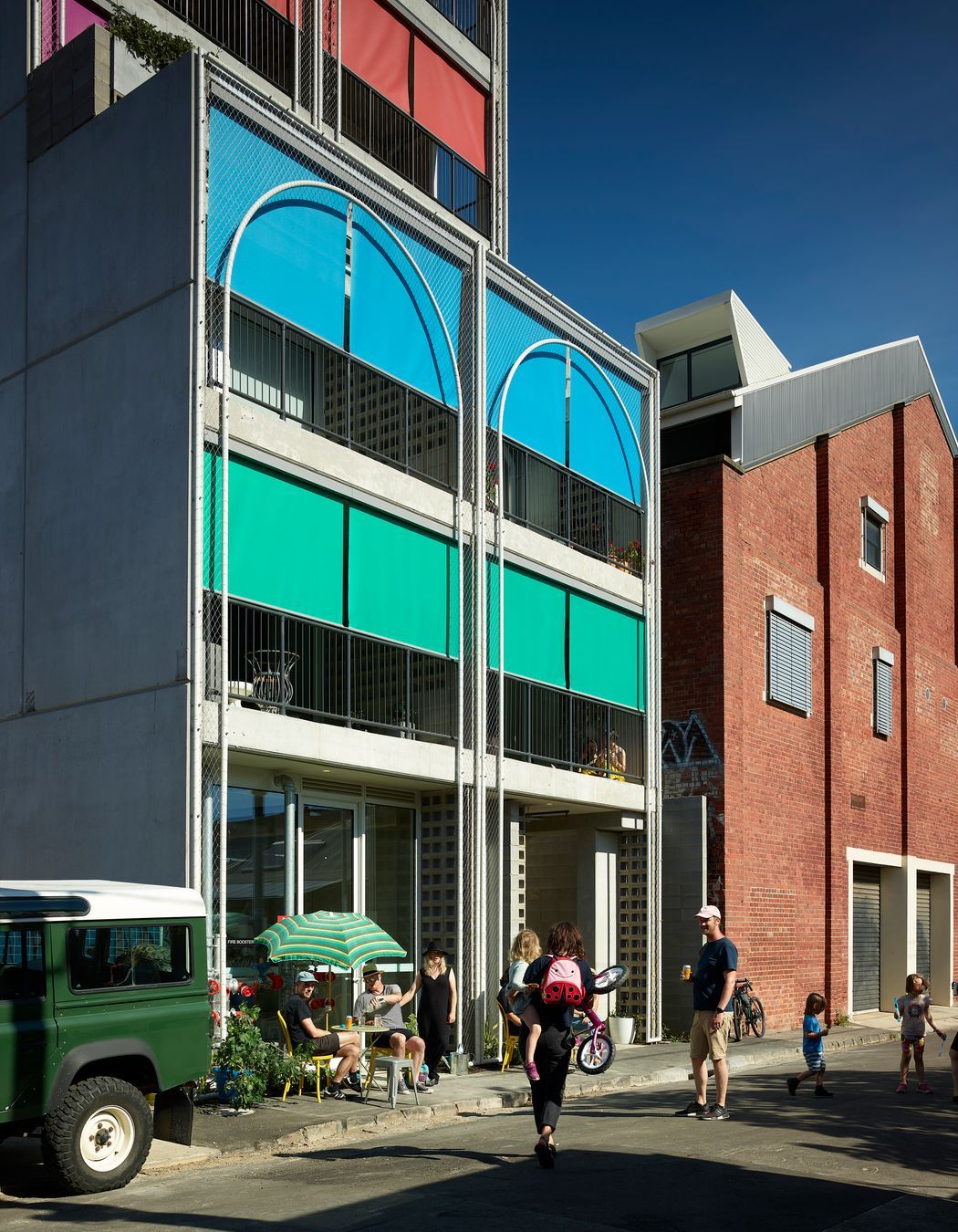 Residents can adjust their screens to control the sun and their privacy.