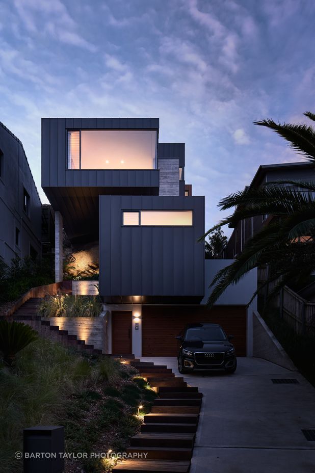 Curl Curl residence illuminated by Special Lights