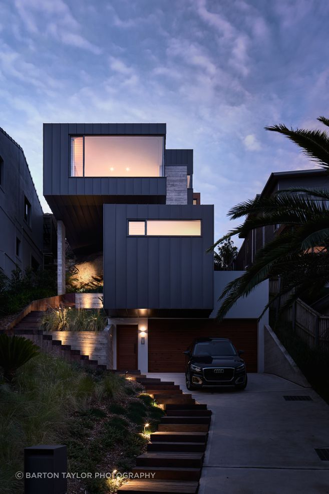 Curl Curl residence illuminated by Special Lights