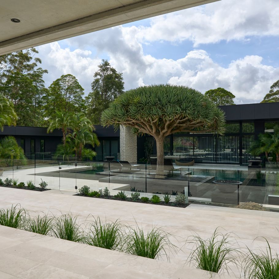 Beyond boundaries: the versatility & sophistication of frameless glass solutions