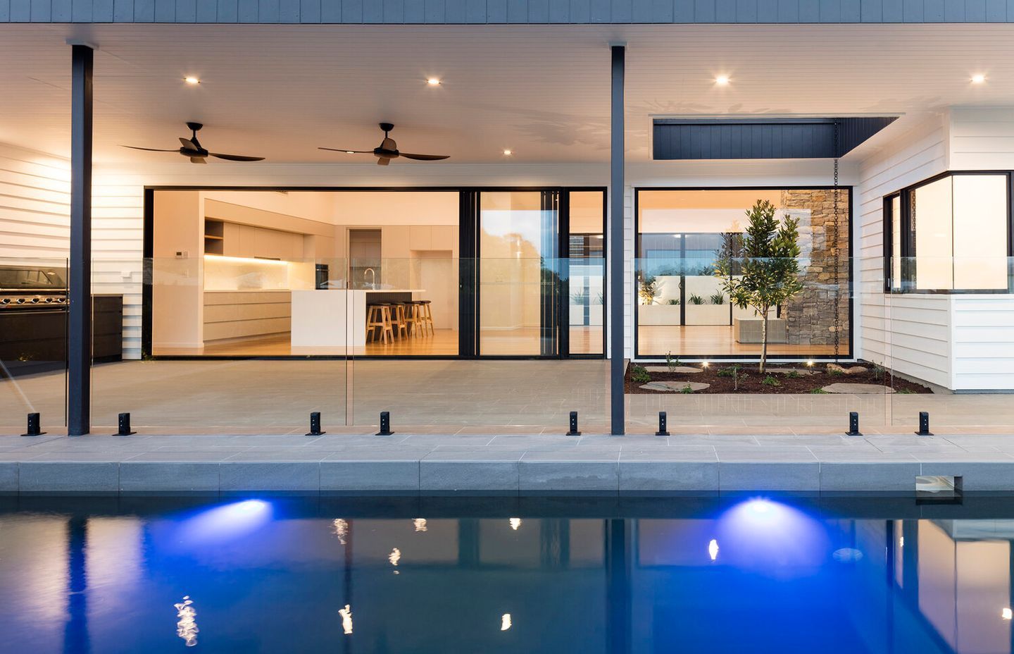 Noosaville House by Hive Architecture | Photography by Lucas Muro