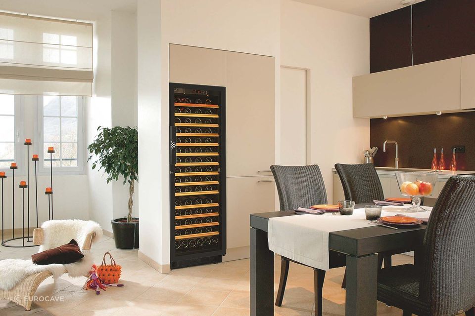 Regardless of the size or design of the product, clients can expect our compact options for kitchens to include all the innovative, luxurious technology and design that EuroCave have come to be known for worldwide.