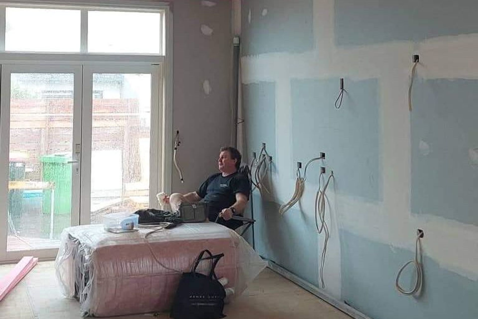 The GIB puzzle and a trusted tradie. Photo credit: Hello Home Interiors.